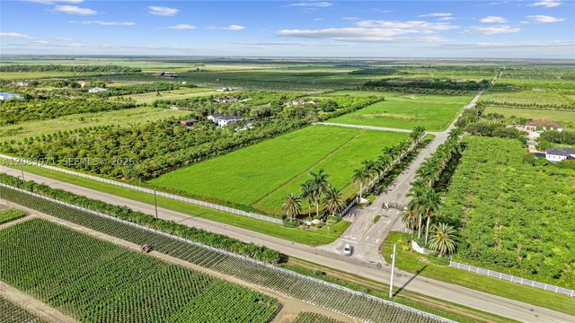 35251 SW 218th Ave, Homestead, FL 33034