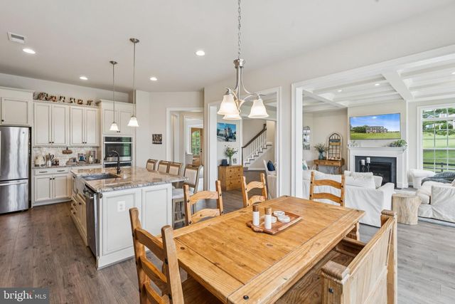 35490 SUNNY RIDGE RD, Round Hill, VA 20141
