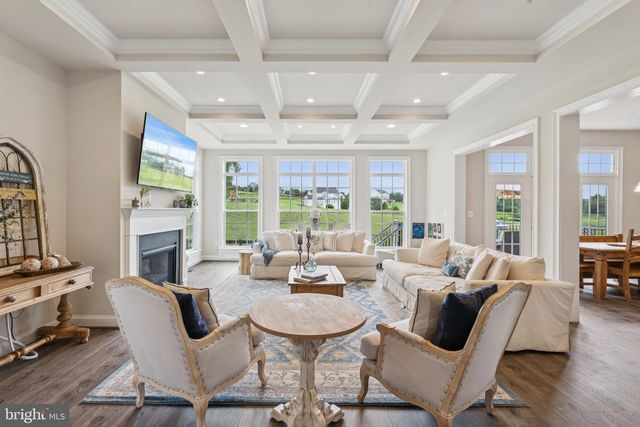35490 SUNNY RIDGE RD, Round Hill, VA 20141