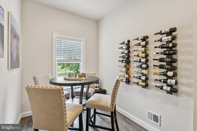 35490 SUNNY RIDGE RD, Round Hill, VA 20141