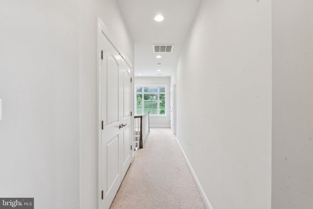 35490 SUNNY RIDGE RD, Round Hill, VA 20141