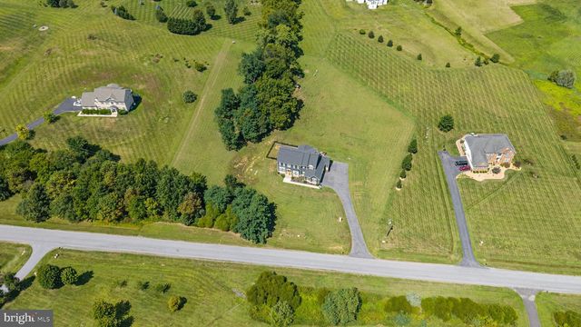 35490 SUNNY RIDGE RD, Round Hill, VA 20141