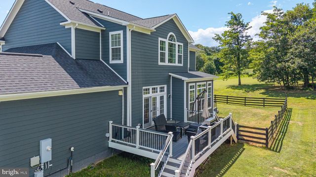 35490 SUNNY RIDGE RD, Round Hill, VA 20141