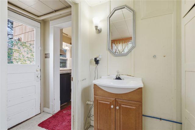 1834 6th Avenue SE, Cedar Rapids, IA 52403