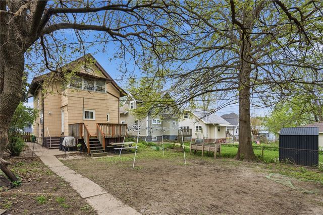 1834 6th Avenue SE, Cedar Rapids, IA 52403