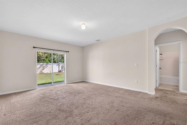 561 LAKE CUMMINGS WAY, Lake Alfred, FL 33850