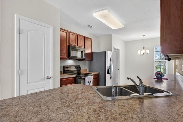 561 LAKE CUMMINGS WAY, Lake Alfred, FL 33850