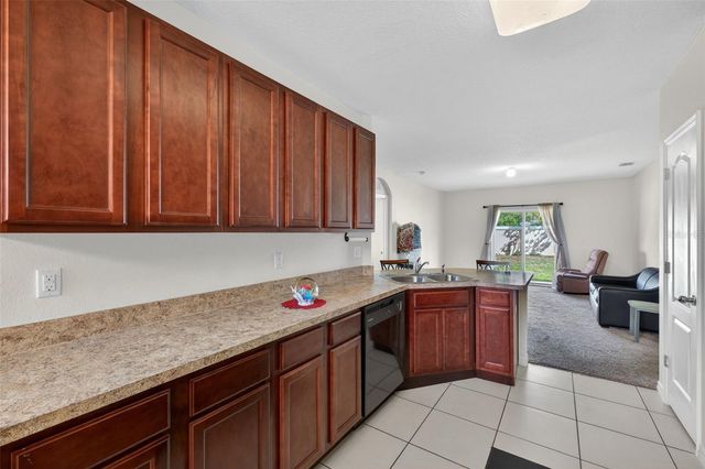 561 LAKE CUMMINGS WAY, Lake Alfred, FL 33850