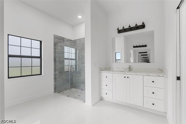 2005 NW 18th ST, Cape Coral, FL 33993