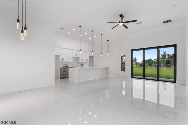 2005 NW 18th ST, Cape Coral, FL 33993