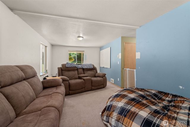 150 126 Allen Road, Onalaska, WA 98570