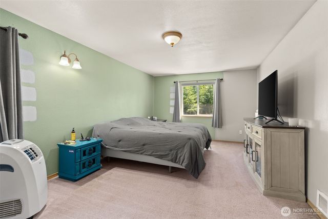 150 126 Allen Road, Onalaska, WA 98570