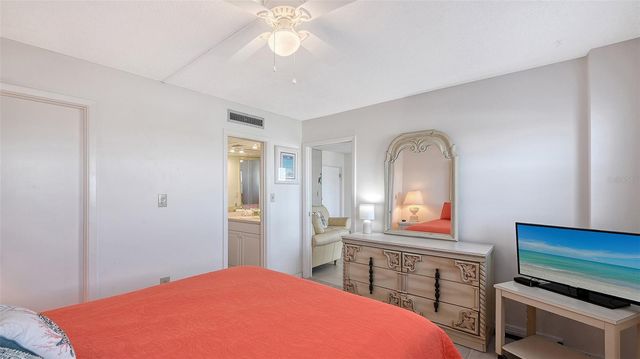 1255 TARPON CENTER DRIVE 414, Venice, FL 34285