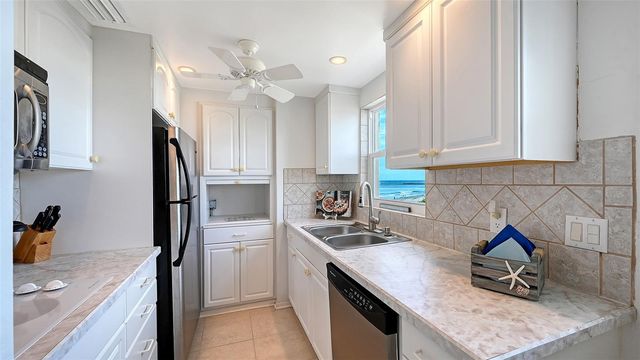 1255 TARPON CENTER DRIVE 414, Venice, FL 34285