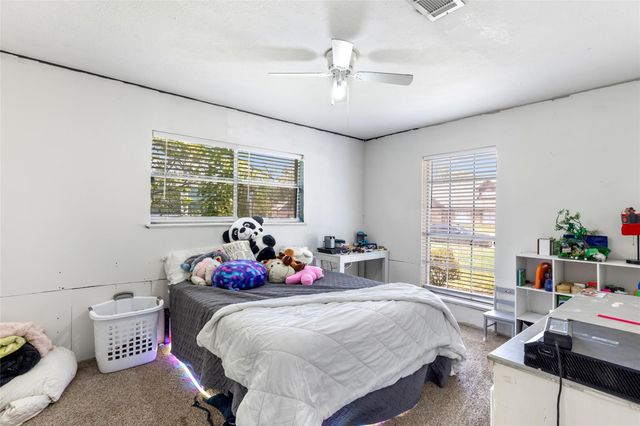 5103 Ashwood Drive, Baytown, TX 77521