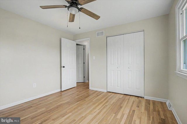 6 BLACK RD, New Castle, DE 19720