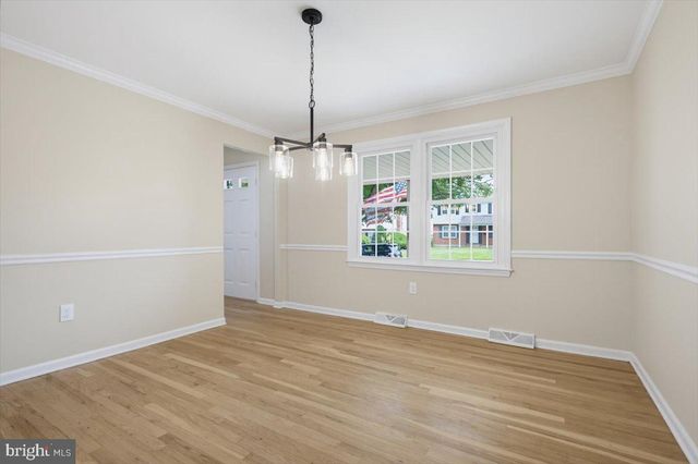 6 BLACK RD, New Castle, DE 19720