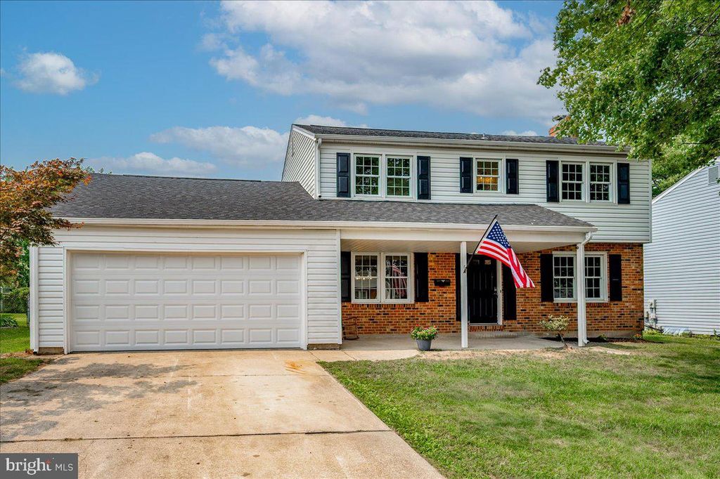 6 BLACK RD, New Castle, DE 19720