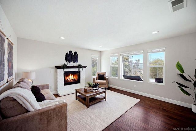 150 Ridge View Way, Oceanside, CA 92057