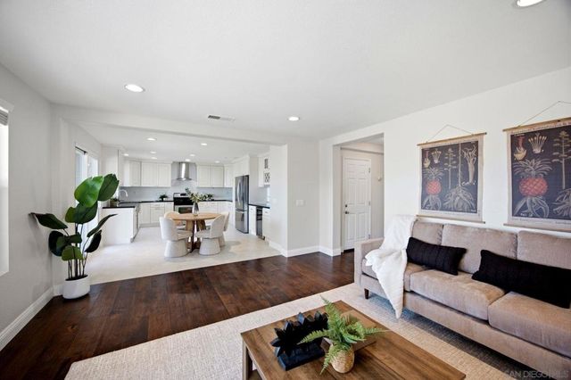 150 Ridge View Way, Oceanside, CA 92057