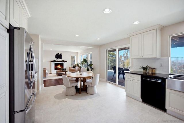 150 Ridge View Way, Oceanside, CA 92057