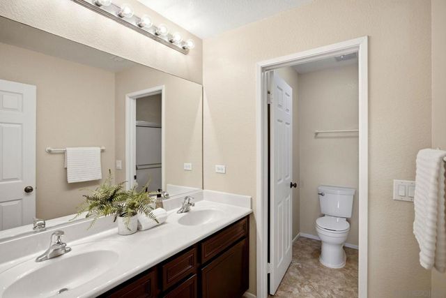 150 Ridge View Way, Oceanside, CA 92057