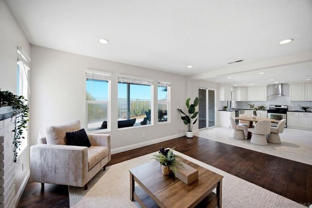 150 Ridge View Way, Oceanside, CA 92057