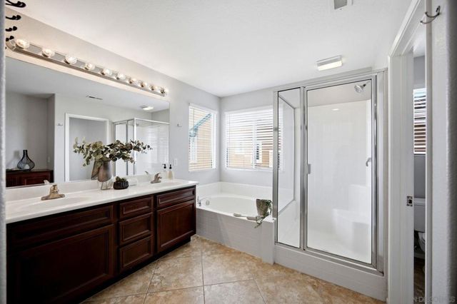 150 Ridge View Way, Oceanside, CA 92057