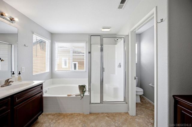 150 Ridge View Way, Oceanside, CA 92057