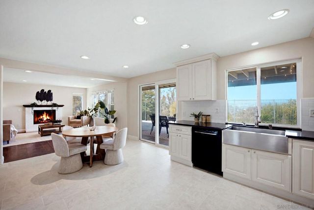 150 Ridge View Way, Oceanside, CA 92057