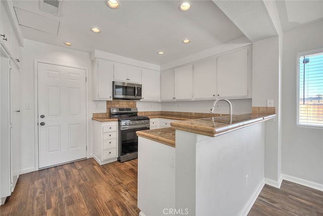 15151 Desert Oak, Victorville, CA 92394