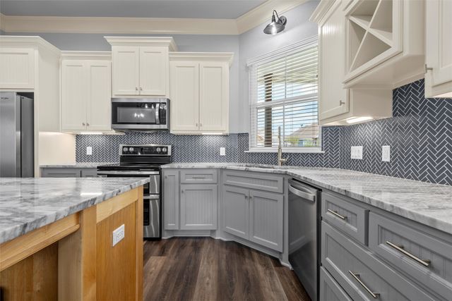 363 Cavitt Court, Robinson, TX 76706