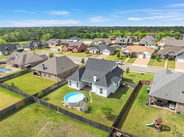 363 Cavitt Court, Robinson, TX 76706
