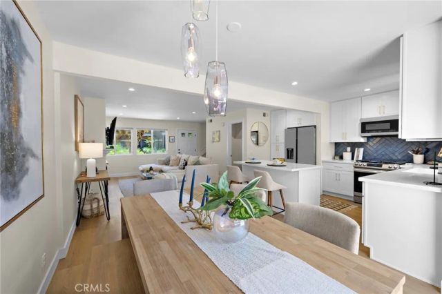36 Starfish Court, Newport Beach, CA 92663