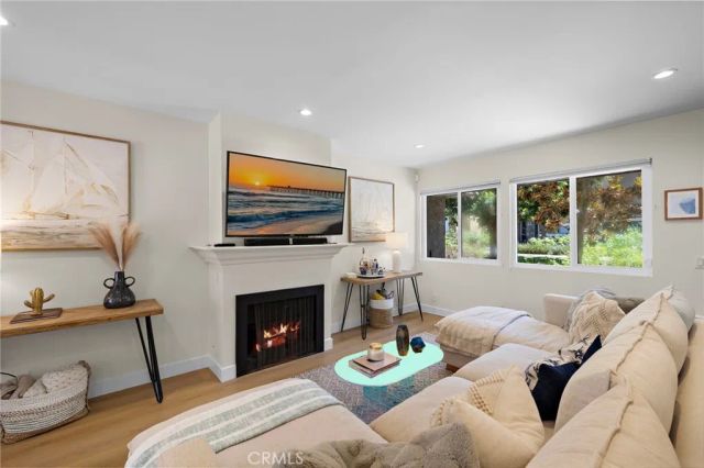 36 Starfish Court, Newport Beach, CA 92663