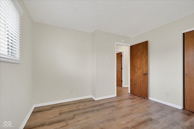 8614 Stonewall Drive, Indianapolis, IN 46231