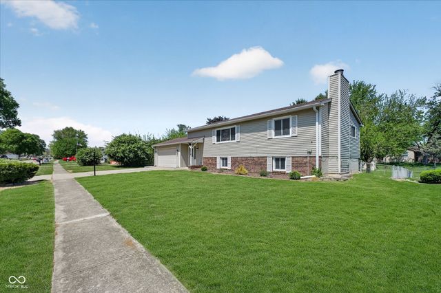 8614 Stonewall Drive, Indianapolis, IN 46231