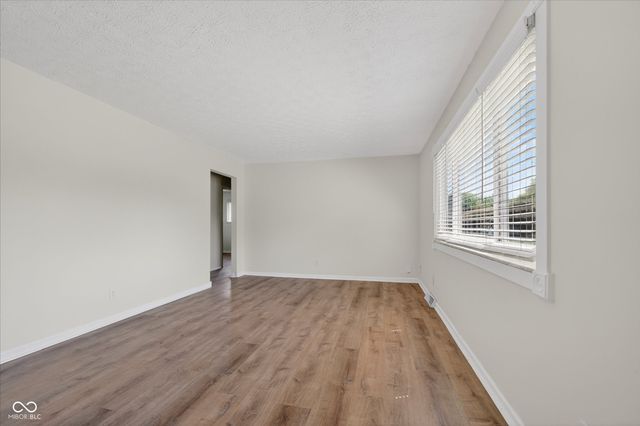 8614 Stonewall Drive, Indianapolis, IN 46231