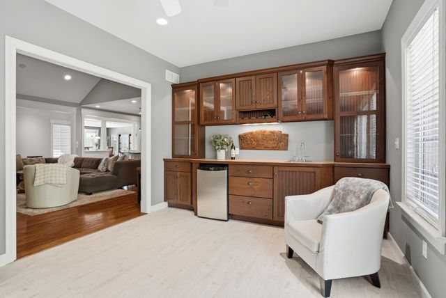 2200 CORONA RD, Columbia, MO 65203