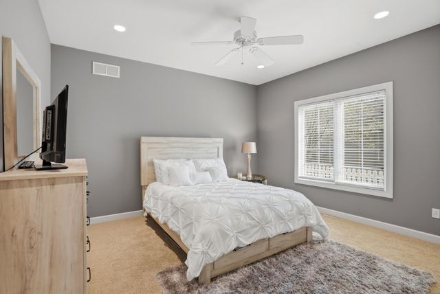 2200 CORONA RD, Columbia, MO 65203
