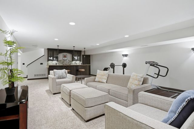 2200 CORONA RD, Columbia, MO 65203