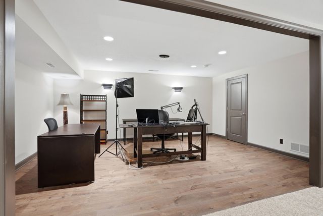 2200 CORONA RD, Columbia, MO 65203