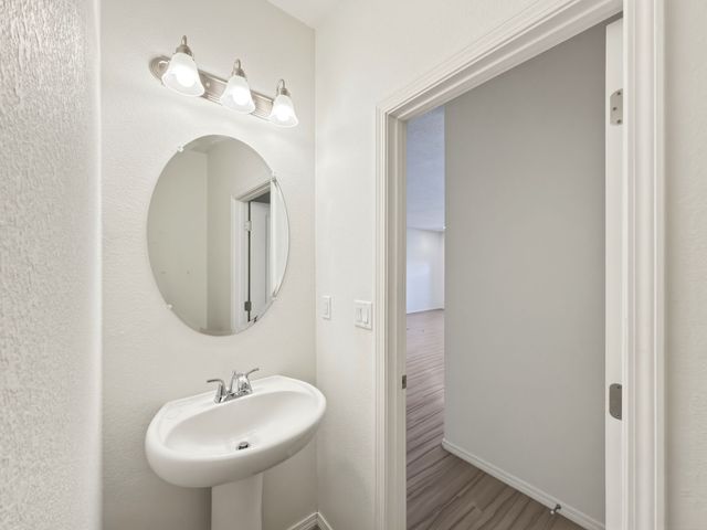 7195 Plaza Central, Santa Fe, NM 87507