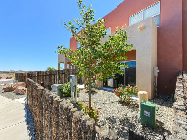 7195 Plaza Central, Santa Fe, NM 87507