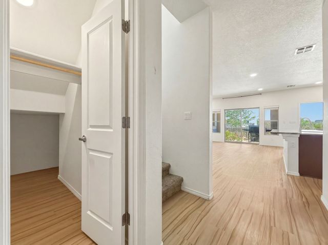 7195 Plaza Central, Santa Fe, NM 87507