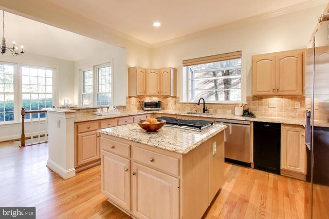 7806 FOX GATE CT, Bethesda, MD 20817