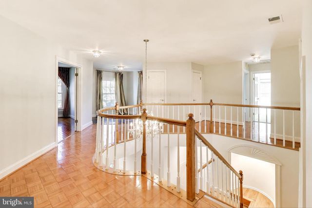 7806 FOX GATE CT, Bethesda, MD 20817