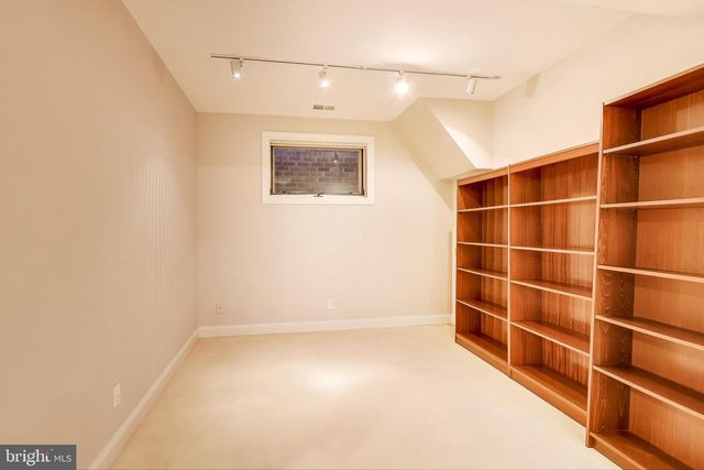 7806 FOX GATE CT, Bethesda, MD 20817