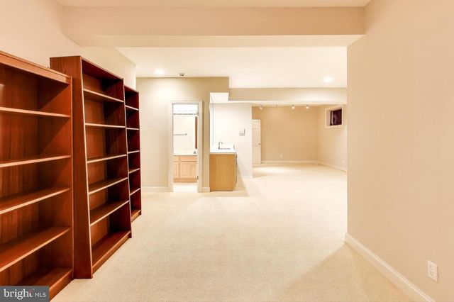 7806 FOX GATE CT, Bethesda, MD 20817