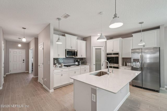 75682 PONDSIDE Lane, Yulee, FL 32097